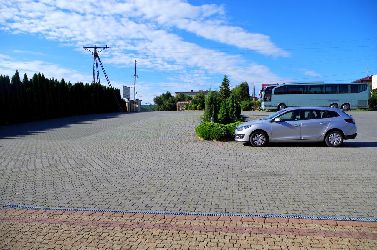 Dworek Emilli Wieliczka Esterno foto