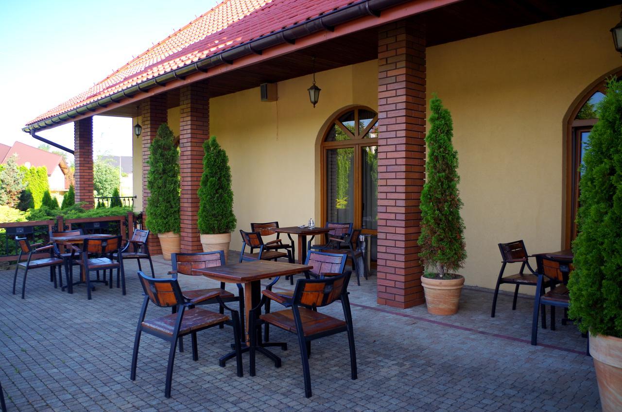 Dworek Emilli Wieliczka Esterno foto